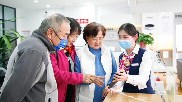 做有溫度的適老化服務(wù)，助力老年人跨越“數(shù)字鴻溝”(圖6)